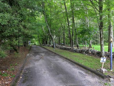 38 Ox Bow Ln, Woodbridge, CT, 06525