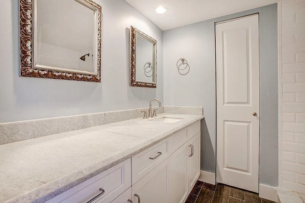 2 bed, 2.5 bath, 1236 sqft, $2,700 — Photo 4