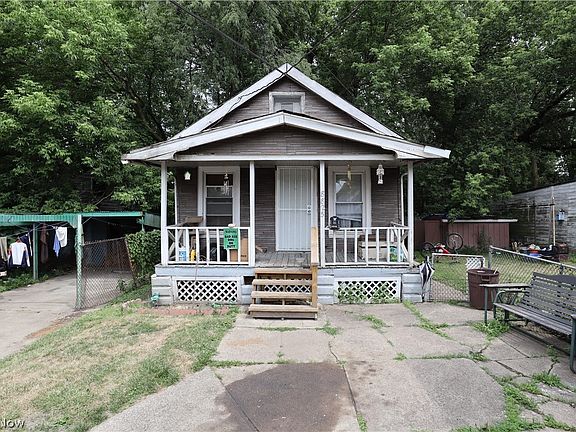 5th image of 8827 Saint Catherine Ave