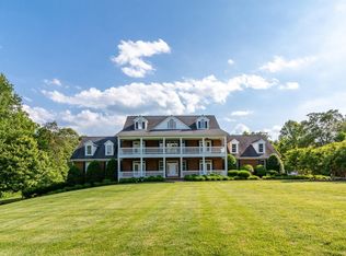 1740 Hidden Oaks Ln, Bedford, VA 24523