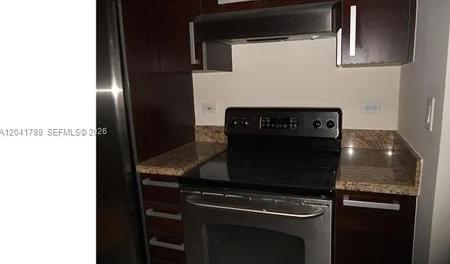 Nordica Condo — Photo 3