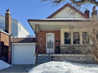 85 Roosevelt Rd, Toronto, ON M4J4T8