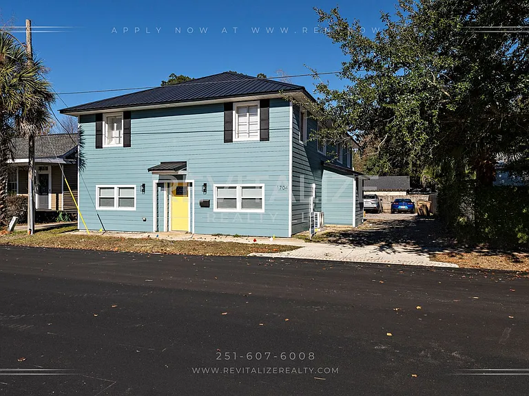 1704 McGill Ave — Photo 32