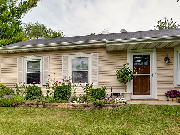 2nd image of 449 Birchwood Dr