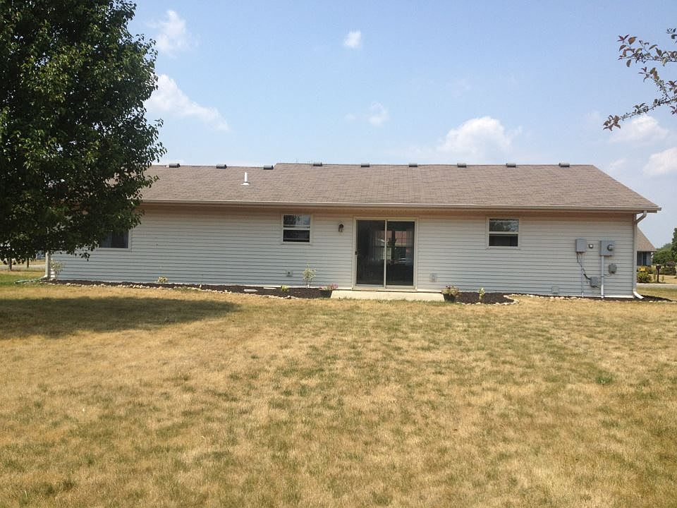 2nd image of 1622 Colonial Ln