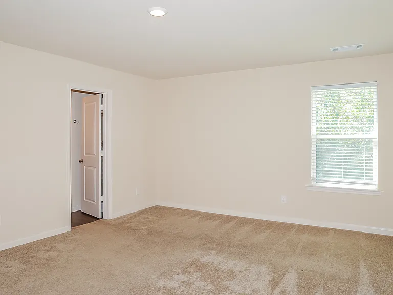 732 Fitzroy Dr — Photo 7