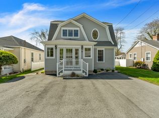 42 Nehantic Dr, Niantic, CT 06357