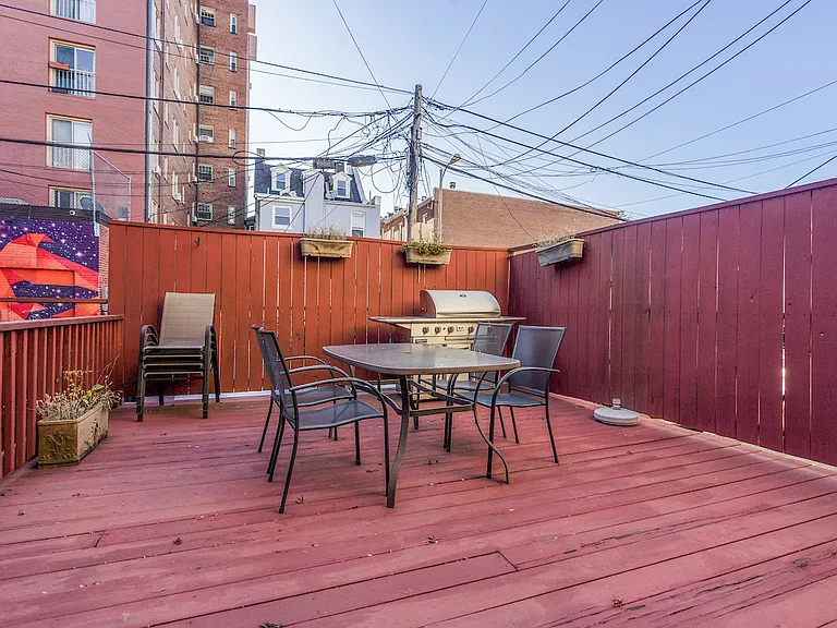 1820 Calvert St NW — Photo 33