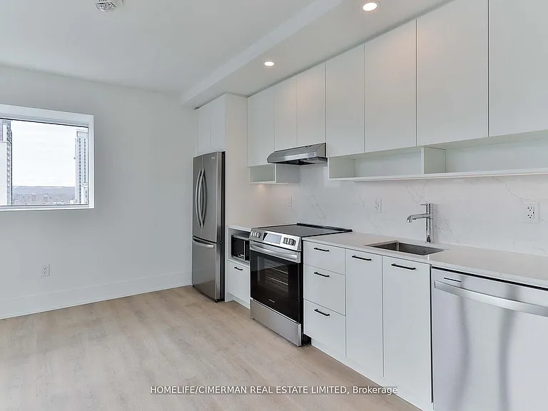 206 King St W #Penthouse 1 — Photo 9
