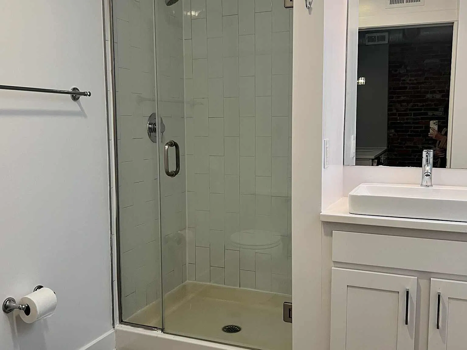 130 Locust - 8 — Photo 4