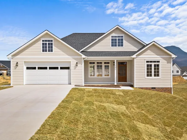135 Radnor Ct, Rockingham, VA 22801