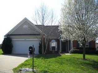 2823 Cougar Hill Ct, Charlotte, NC 28216