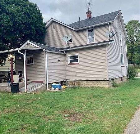 3rd image of 26 Franklin St