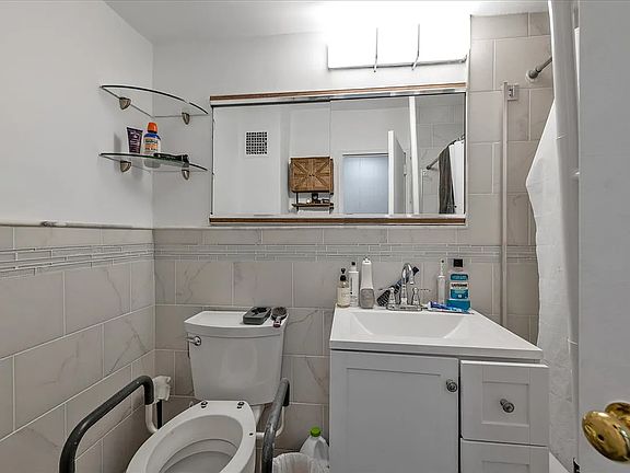 3rd image of 5230 39th Dr APT 7H