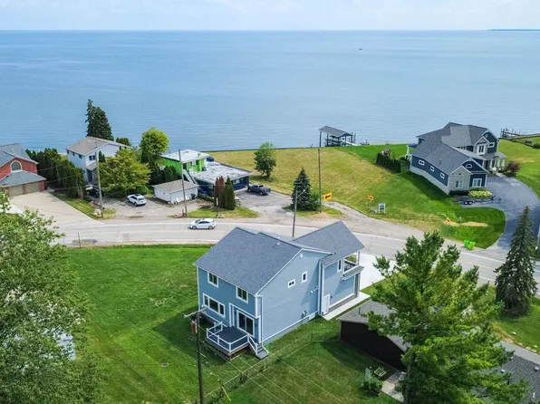 37235 Jefferson Ave, Harrison Township, MI 48045