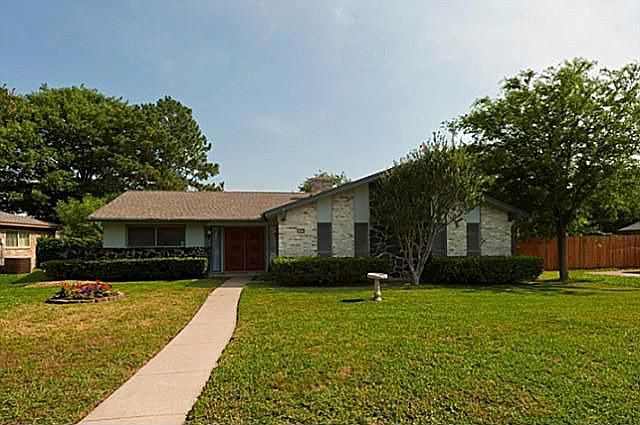 1st image of 1323 Hillsdale Dr