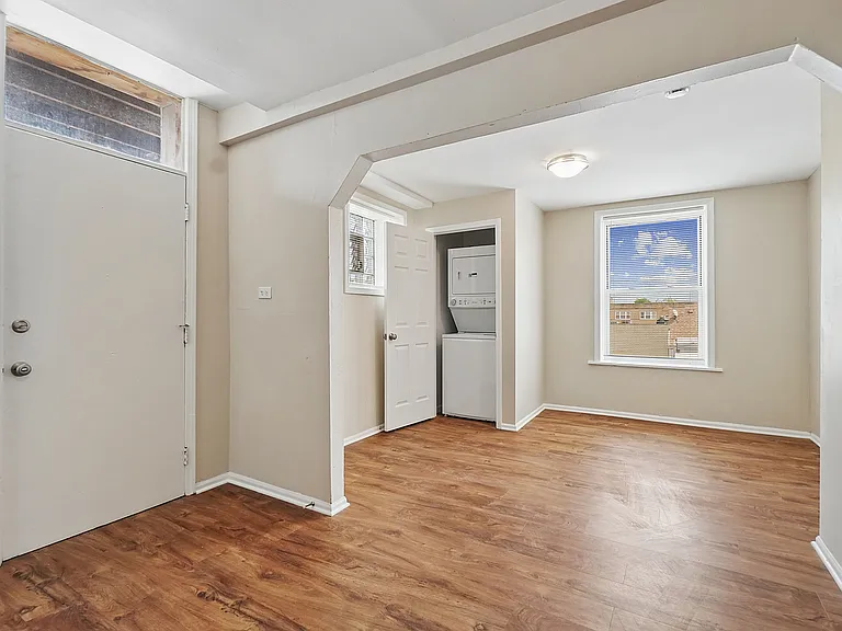 3726 W Montrose Ave #3 — Photo 9