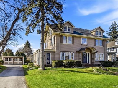 727 W Center St, Medina, NY, 14103