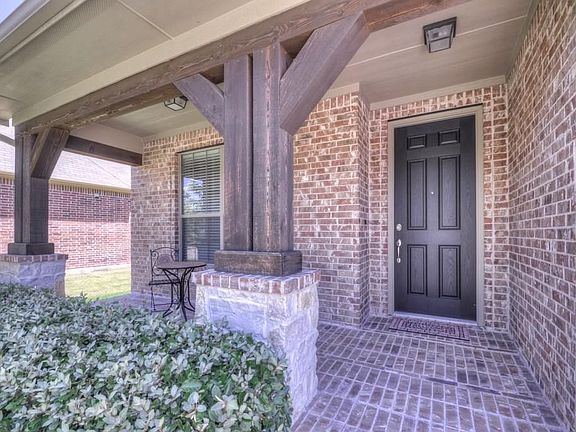 2nd image of 3012 Mosswood Dr
