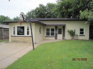 1904 S Fern St, Wichita, KS 67213