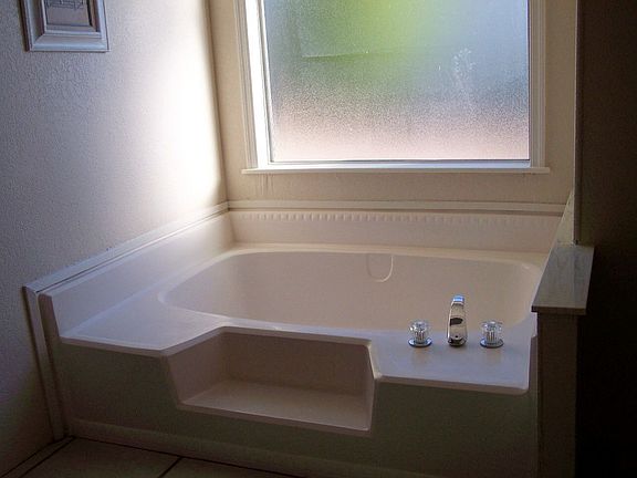 Master Bath Gardentub