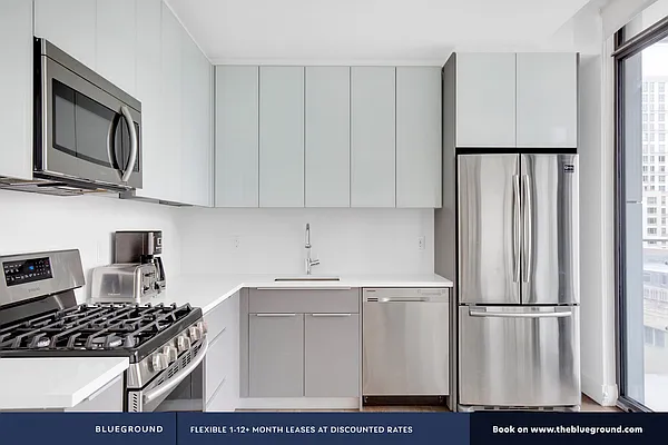 Rented by The Blueground | media 30