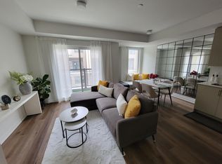 3556 Colonial Dr #8, Mississauga, ON L5L0B9