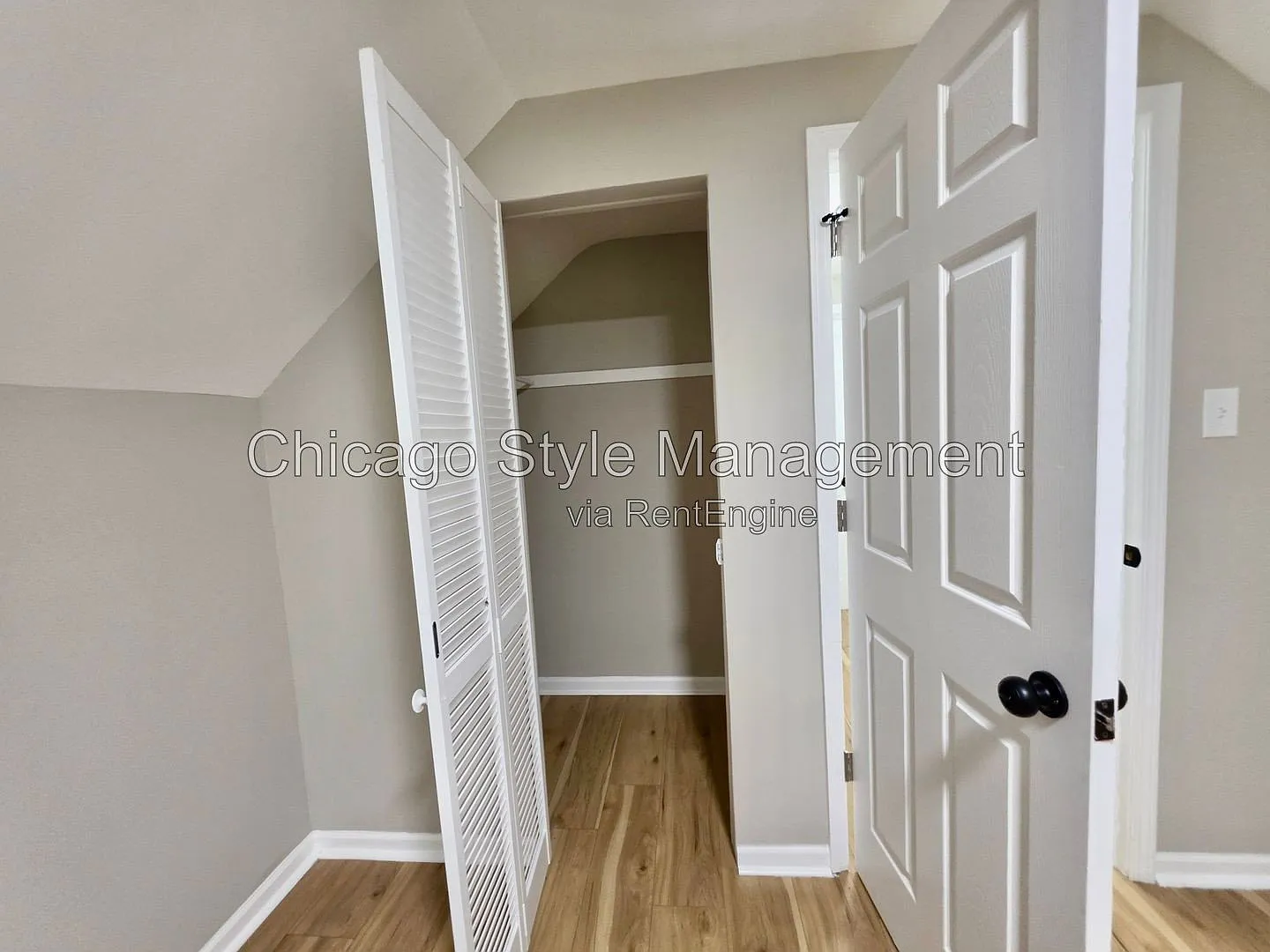 4 bed, 1.0 bath, $2,700 — Photo 4