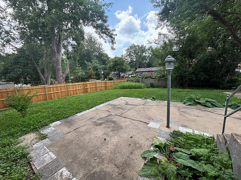 2904 NW Bristol Ct — Photo 14