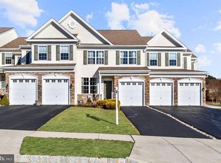 10 Wharton Dr, Glen Mills, PA 19342