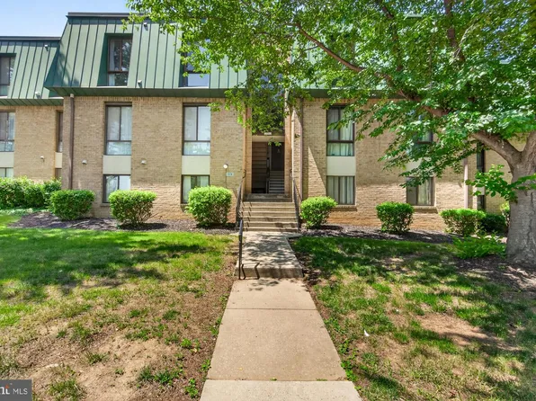 1016 Brinker 301 Dr #301, Hagerstown, MD 21740