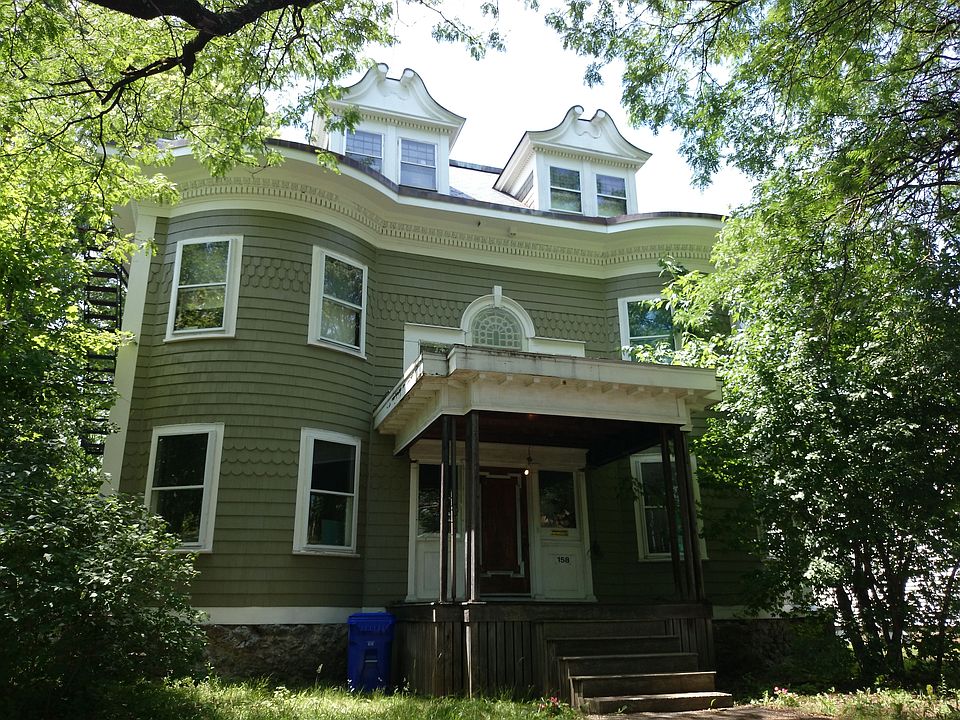 2nd image of 158 Naples Rd