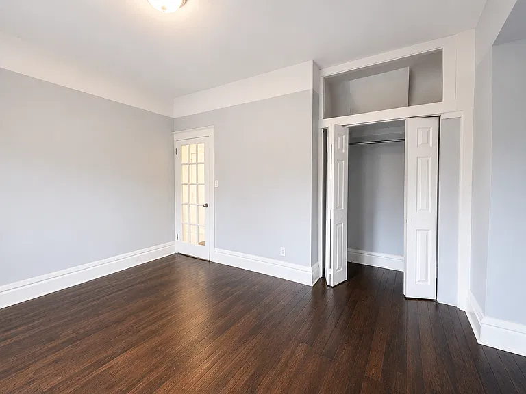 147 Holton Ave S #2 — Photo 4