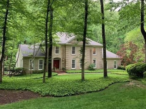 10606 Canterberry Rd, Fairfax Station, VA 22039