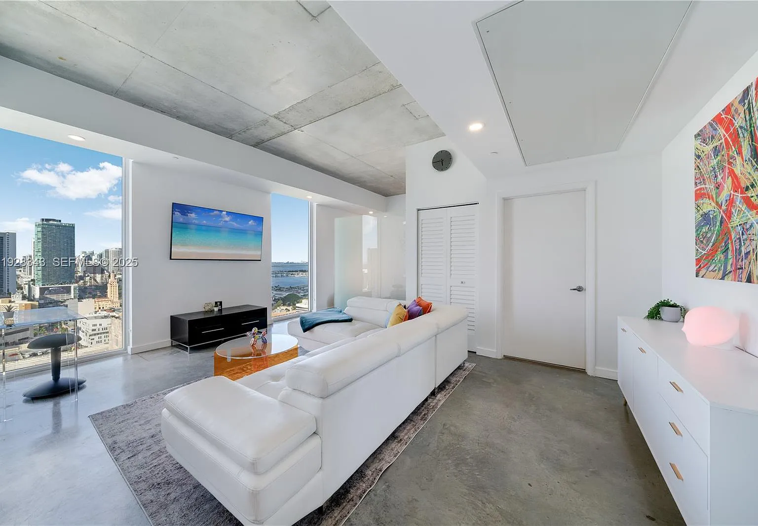 Centro Condo — Photo 2