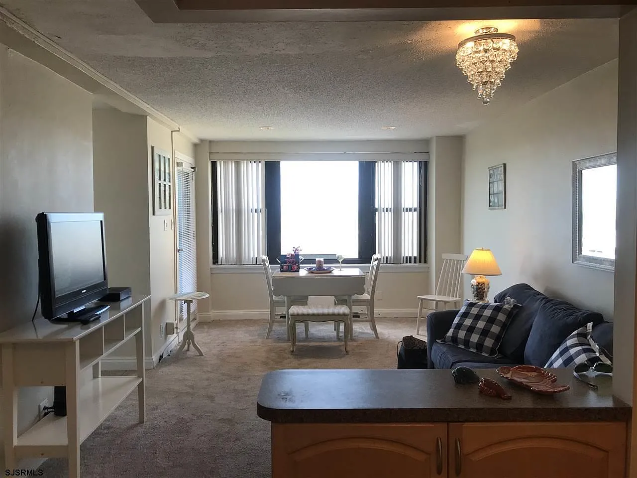 1 bed, 1.0 bath, $15,500 — Photo 4