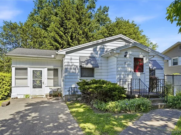 19 Shepard Ave, Akron, NY 14001