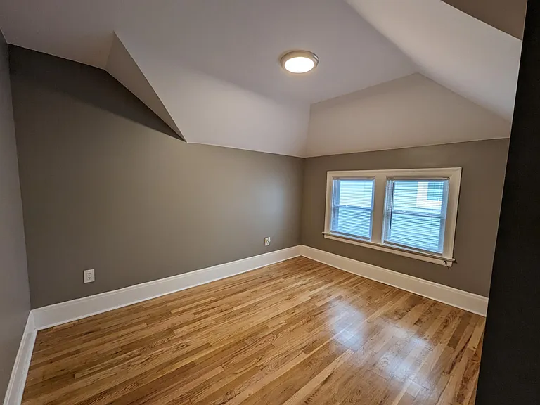 3rd bedroom with windows for lots of natural lighting