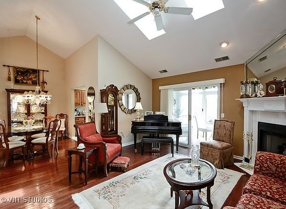 3rd image of 6403 Pine Trl APT 3