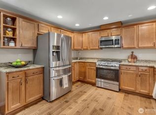3210 Scenic Drive SE, Auburn, WA 98092