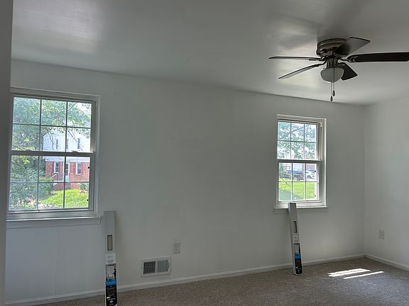3rd image of 10250 Irongate Way