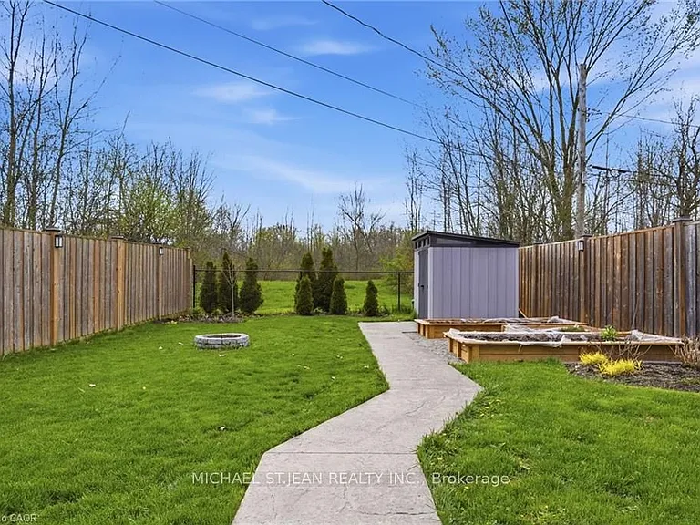 282 Roach Ave — Photo 43