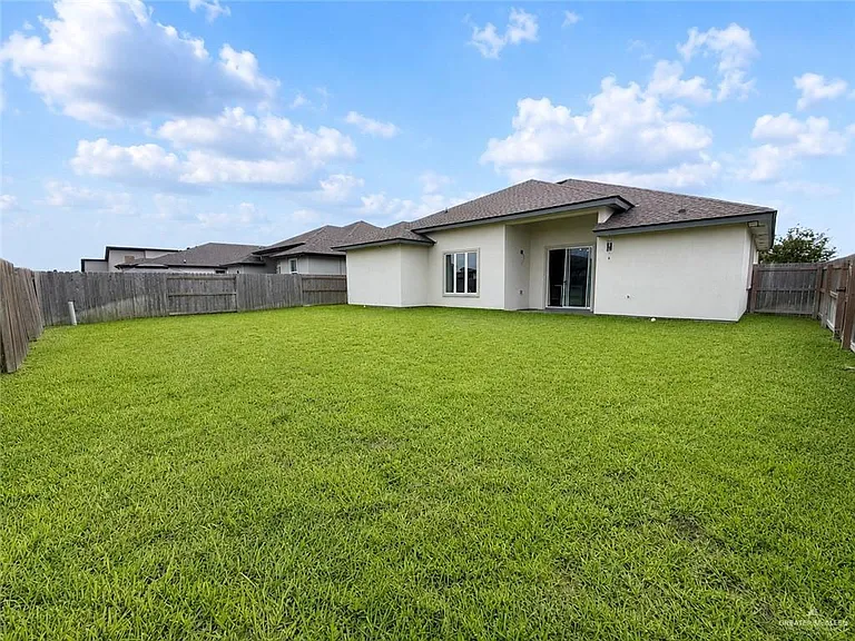 2516 Wisteria St — Photo 15