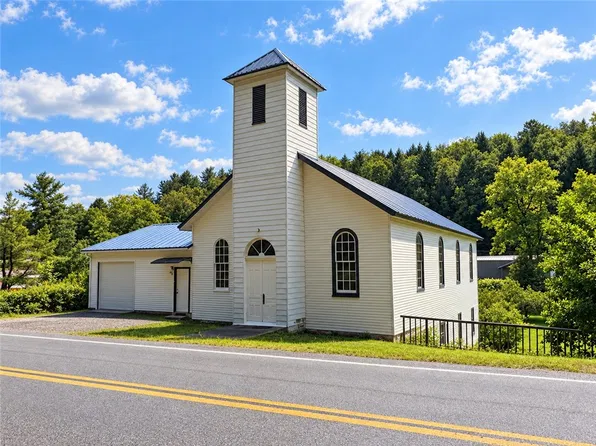 136 Main St, Anita, PA 15711