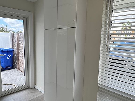 3rd image of 2070 NE 56th St APT 1