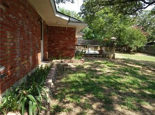 617 Patricia Rd, Hurst, TX 76053