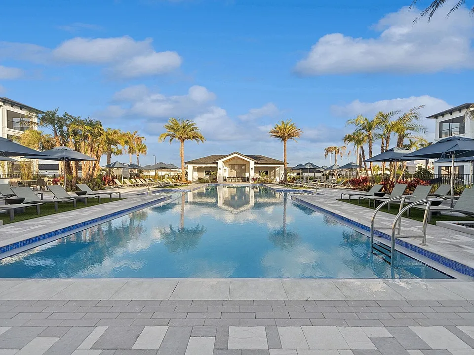 Ascend Ridgewood Lakes