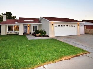 22375 Barbacoa Dr, Santa Clarita, CA 91350