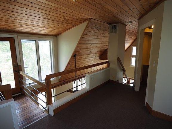 Upstairs loft and study with deck