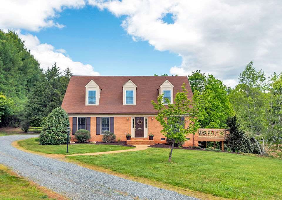 1st image of 750 Montei Dr